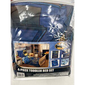 Batman 4-Piece Toddler Bed Set  Super Soft Microfiber Quilt Sheets & Pillowcase